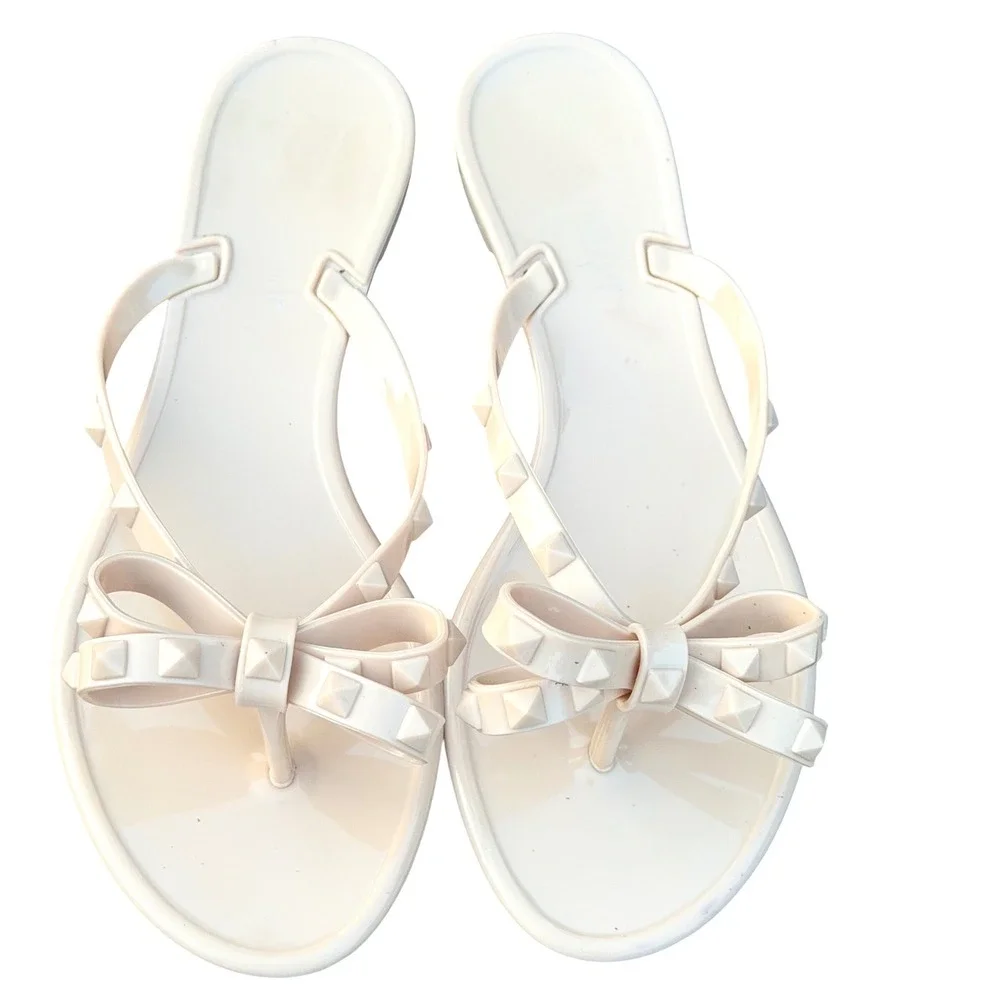 Jelly Sandals Womens 37 Nude Beige Studded Bow Flip Flop Thong Rockstud Style